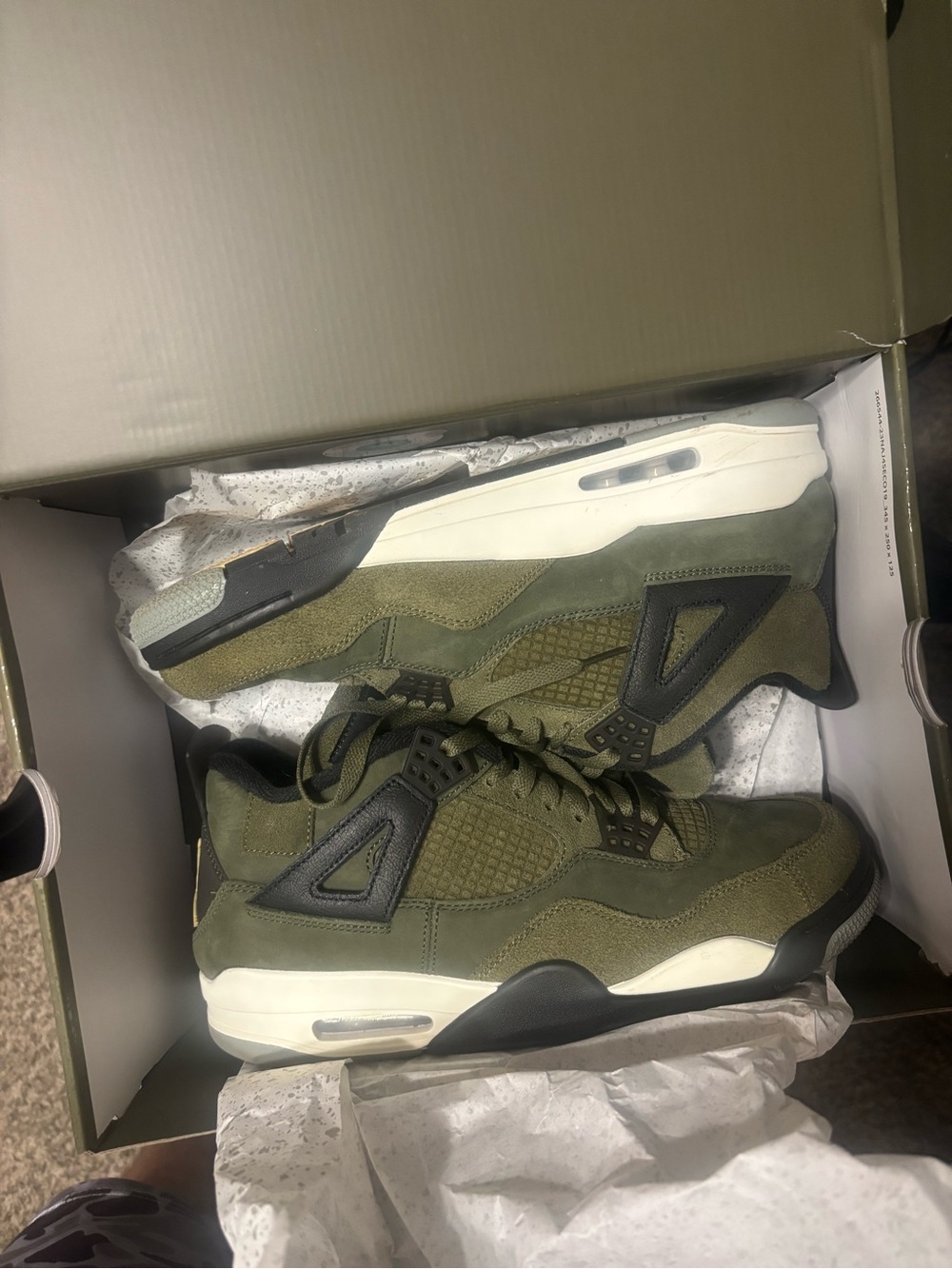 Jordan 4 medium olive